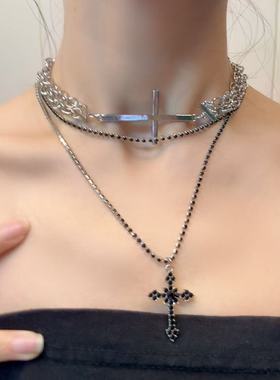 暗黑Y2K亚比少女叠戴十字架项链哥特风辣妹配饰甜酷锁骨链颈链潮