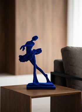 蓝色芭蕾舞者轻奢家居摆件