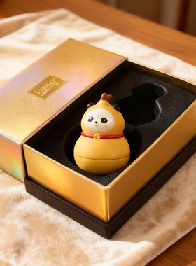 可爱熊猫造型治愈车载桌面摆件