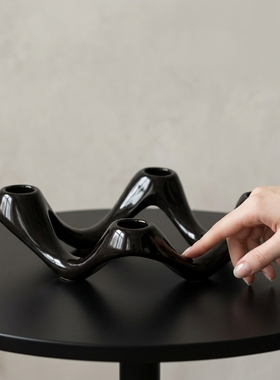 黑色抽象艺术桌面装饰摆件