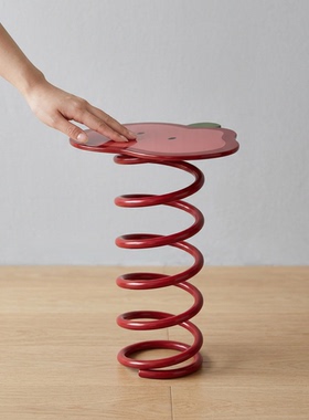 创意苹果造型红色弹簧桌面摆件