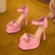 Square-headed buckle straps and hollow sandals