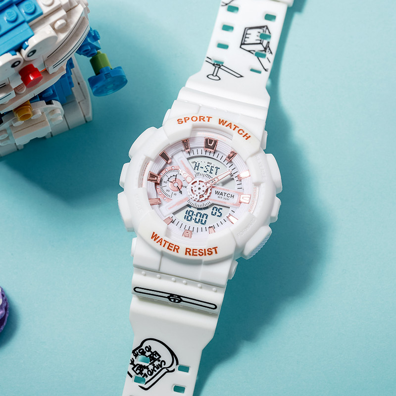 哆啦a梦经典联名女学生儿童电子表 康洛薇国产腕表