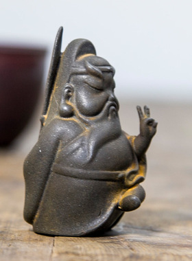 古风迷你版关羽关公桌面摆件可爱办公室装饰工艺品摆件感小众