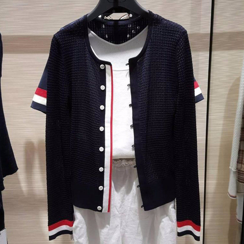 阿玛施旗舰店官网2020秋新款小外套 简妍芙毛针织衫