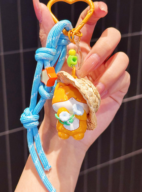 NewToys 可爱田园草帽暹罗猫咪四叶草公仔创意车钥匙扣男背包挂件