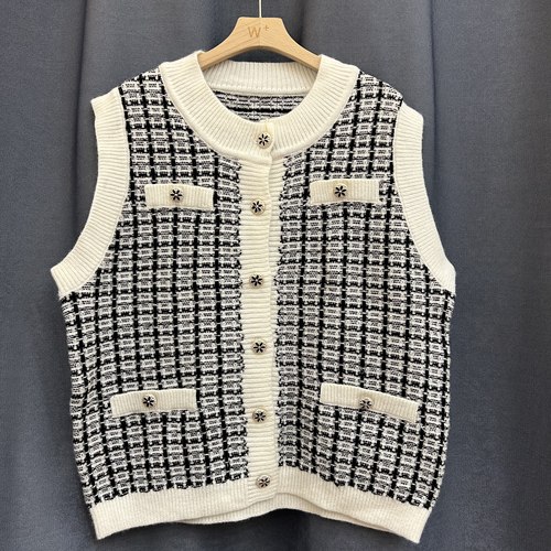 【不退换】韩单女小香风单排扣圆领马甲休闲上衣外套宽松百搭撞色 - 图0