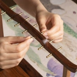 张小凤 Feng Qingyu держатель для ручек из черного ореха, подвесной стенд из цельного дерева, исследование четырех сокровищ, кисть, кисть для письма и хранения вещей, подвесная стойка для каллиграфии, стеллаж для хранения коробок, высококачественный ретро, новый китайский стиль, высококачественные полочные украшения