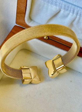 不锈钢钢网表带手链开口C形弹性手镯仿贝壳+黑色亚克力四叶花