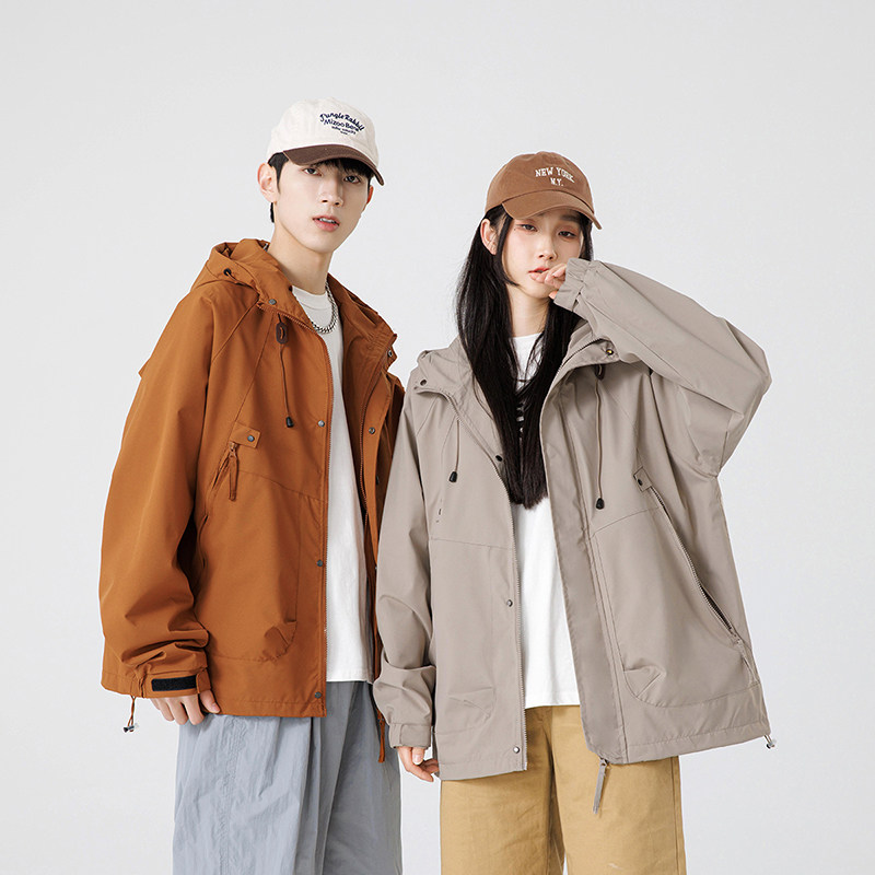 明星同款冲锋衣男女外套秋冬新款潮牌工装加绒连帽夹克多袋登山服