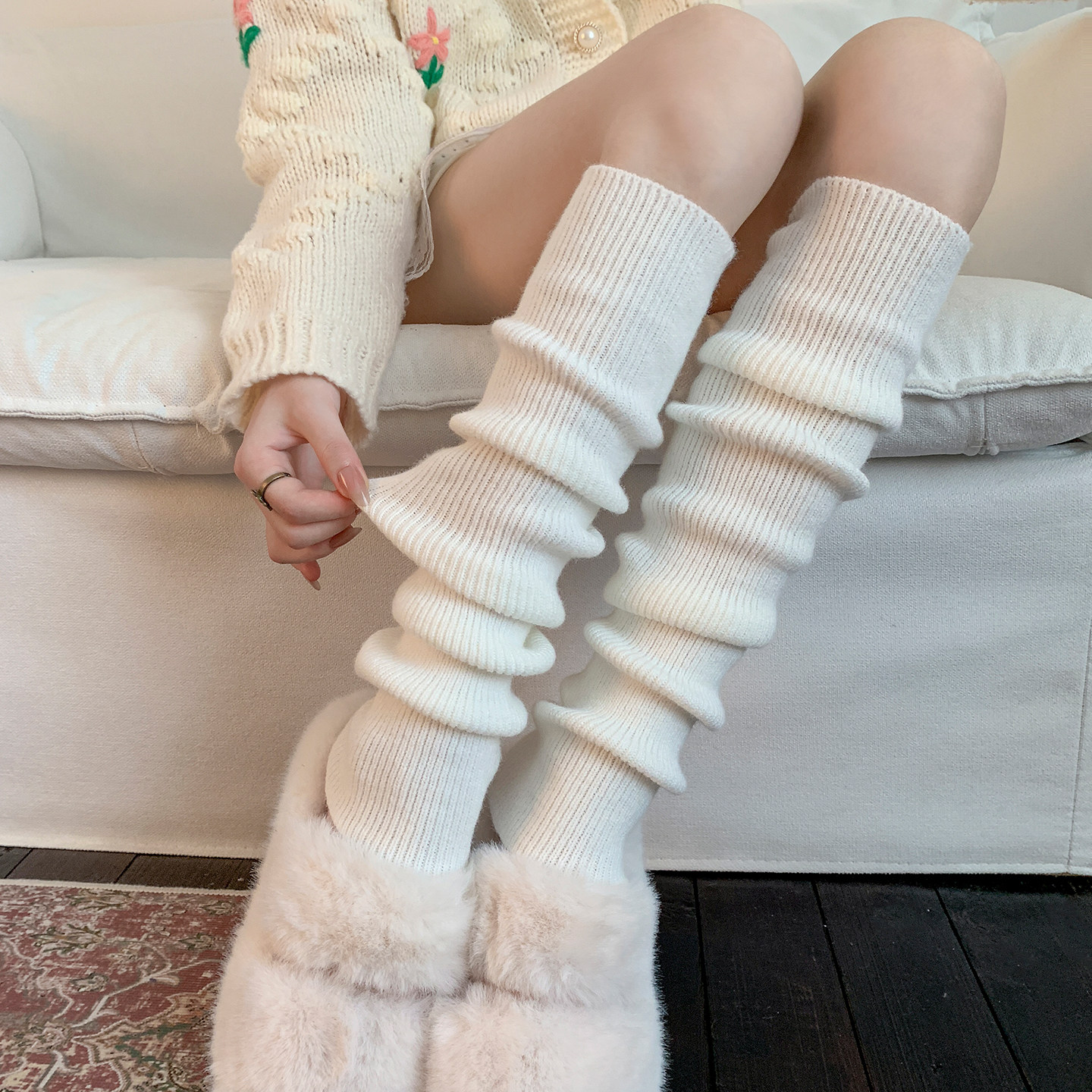 美拉德咖色袜子女过膝袜秋冬羊绒保暖堆堆小腿针织袜套白色长筒袜,淘宝优惠券,粉丝福利购,淘宝优惠卷