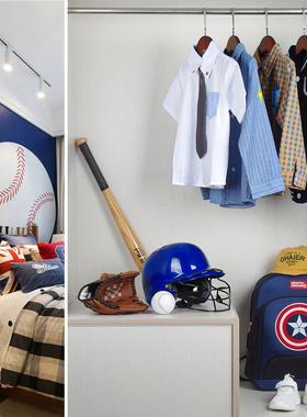 样板房间衣帽间男孩儿童房书桌衣柜服饰外套衬衫鞋帽书包软装饰品