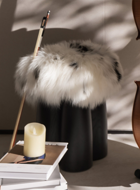 现代样板间书房音乐儿童房软装饰品大提琴书籍套装落地摆件组合