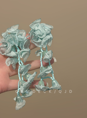 薄荷曼波绿色花朵流苏耳环