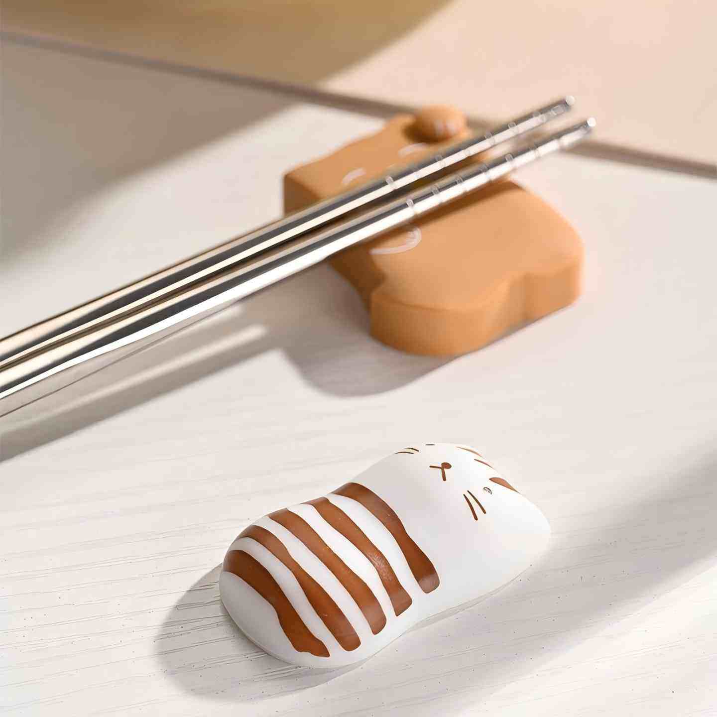 日式食品级硅胶筷子架卡通小动物筷枕头筷托家用餐厅吃饭餐桌摆件 - 图1