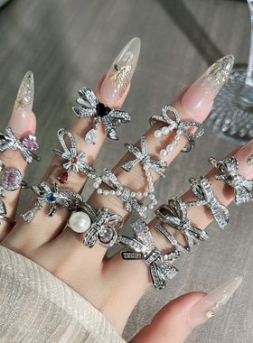 星眸闪钻港风气质蝴蝶结轻奢开口