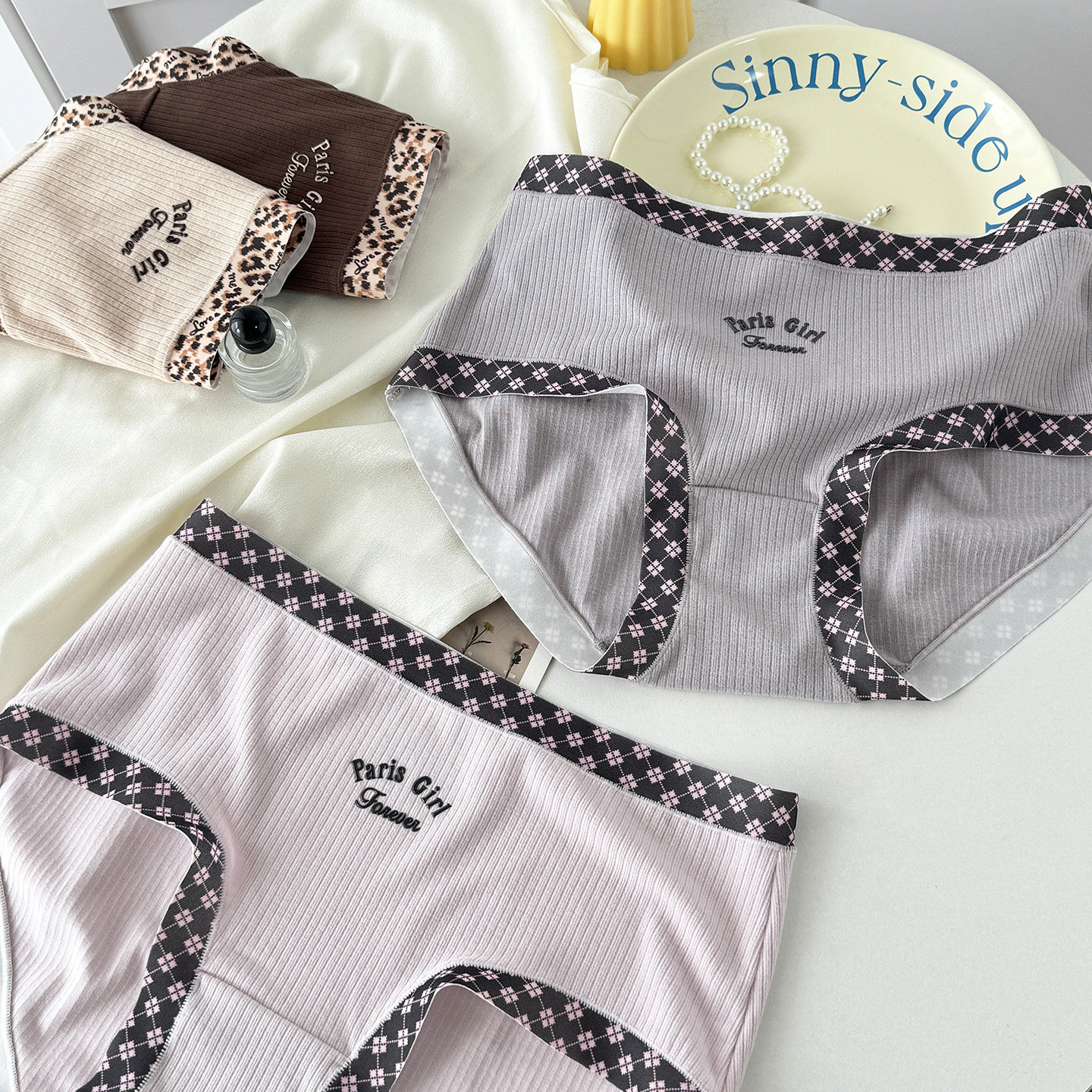 花仙子女士中腰无痕内裤螺纹坑条豹纹拼接性感石墨烯抗菌三角裤头,淘宝优惠券,粉丝福利购,淘宝优惠卷