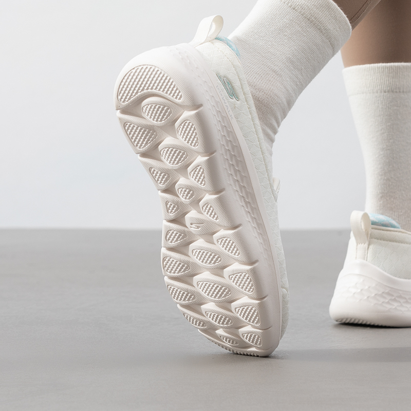 斯凯奇夏季新款女鞋一脚穿健步鞋软底网面运动鞋轻便休闲妈妈鞋 - 图2