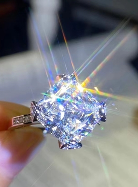 D色莫桑石四爪戒指冰花切