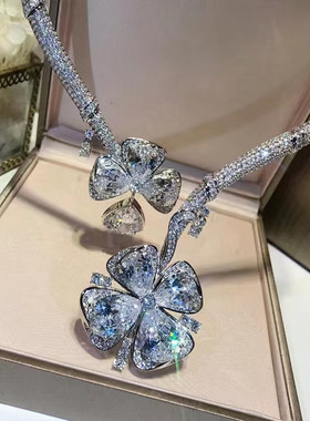 可过笔双花朵项链简约奢华