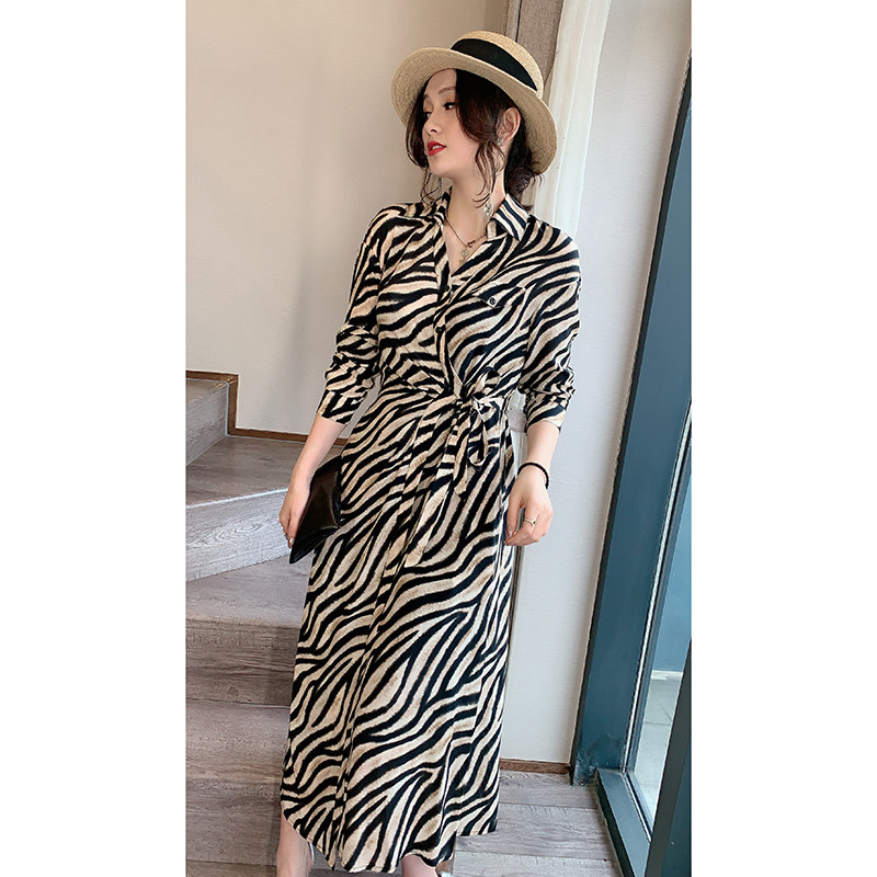 修身v领中长款法式豹纹2020连衣裙 afka连衣裙