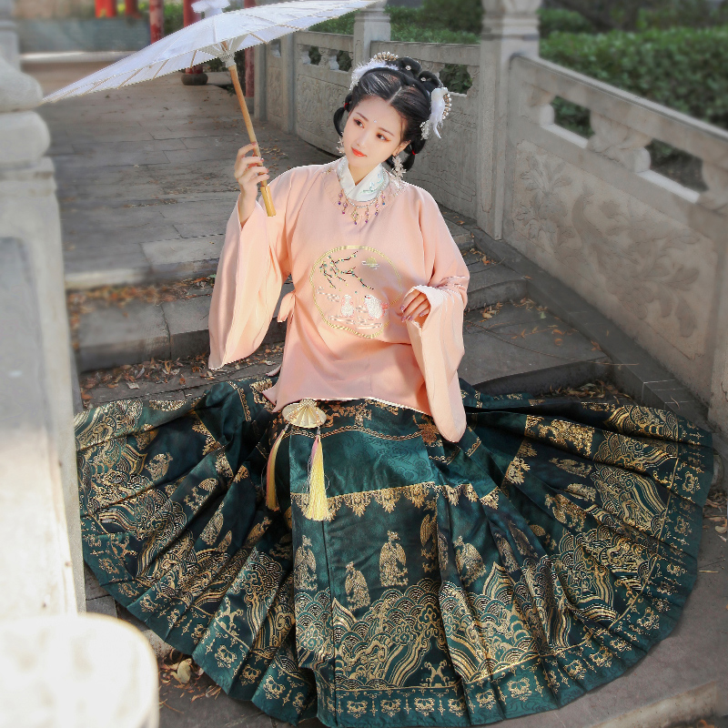 蝉佩旗舰店桂月兔原创明制汉服女中国风袄裙圆领袍齐腰织金马面裙古装女日常1