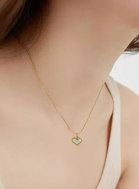 2024新款红色爱心钛钢项链女气质高级感小红心锁骨链桃心吊坠女