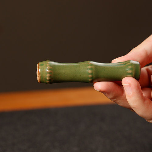 陶瓷竹节笔搁 可爱日式多功能笔架文房四宝摆件小镇尺镇纸压纸 - 图2