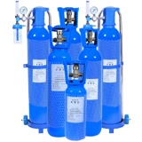 Медицинский кислородный цилиндр 5/6/7/8 л с портативными небольшими банками беременных женщин на открытом воздухе, приводящий к самоотдачам высокой высоты высотой высоты кислорода.