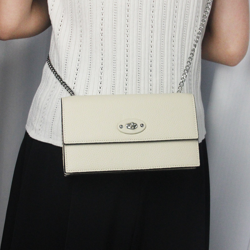 2025新款真皮小方包女包高级感小众设计真皮单肩斜挎包时尚手提包,淘宝优惠券,粉丝福利购,淘宝优惠卷