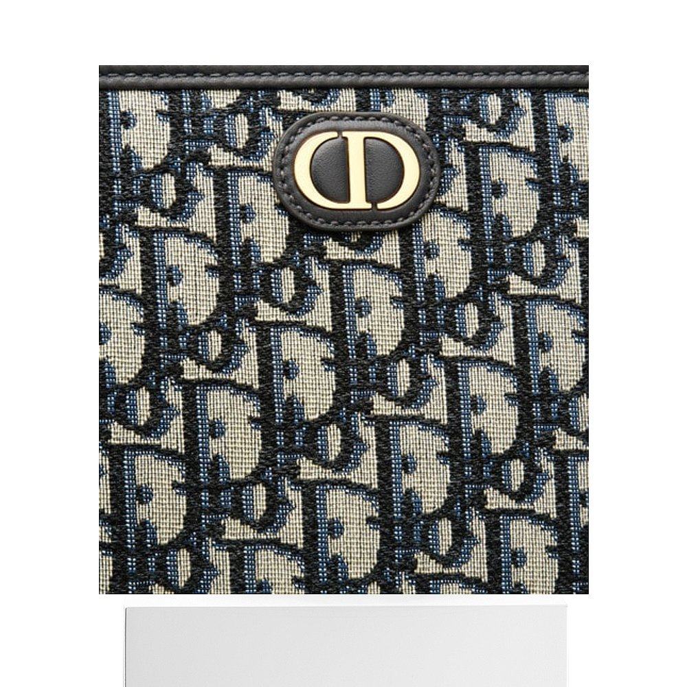  天猫国际探物中国香港手拿包