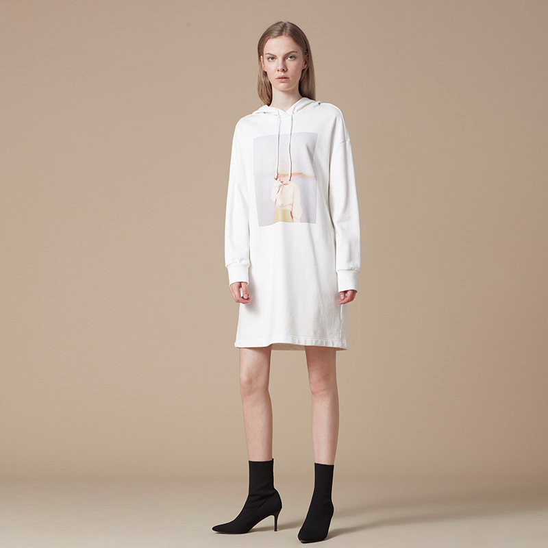 igoego高端定制白色连帽印花卫衣 igoego服饰卫衣/绒衫