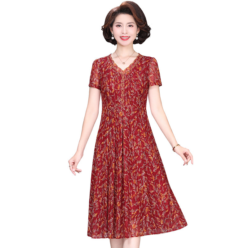 中老年妈妈夏季新款连衣裙时尚大码高档台湾纱红色高贵喜婆婆裙子