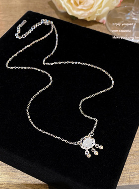 新款新中式平安锁项链轻奢小众轻奢高级感吊坠复古祥云长命锁颈链