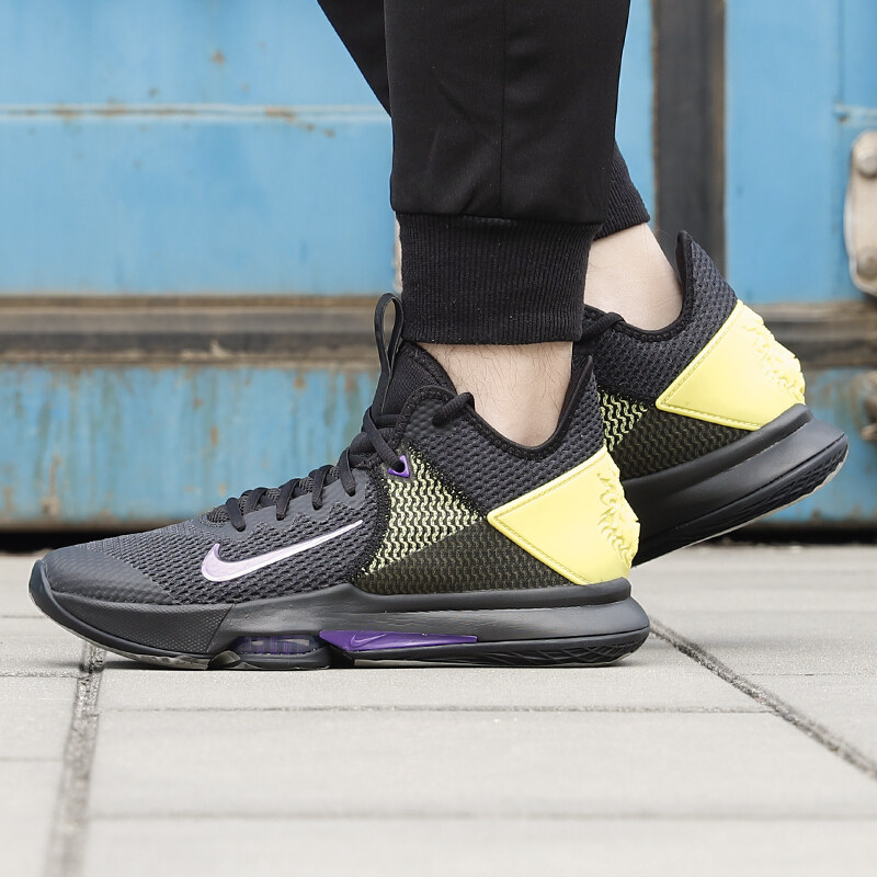 nike lebron witness 4男子篮球鞋 爱跃运动篮球鞋