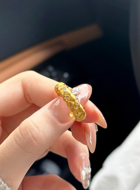 微奢妙珠女款足金黄金麻花戒指