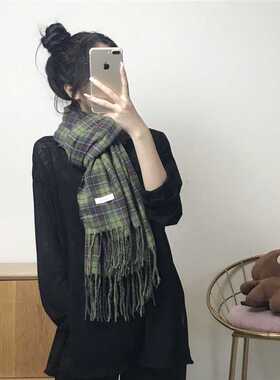 香港高端复古绿色格子纹围巾女士秋冬季百搭个性高级感保暖披肩围