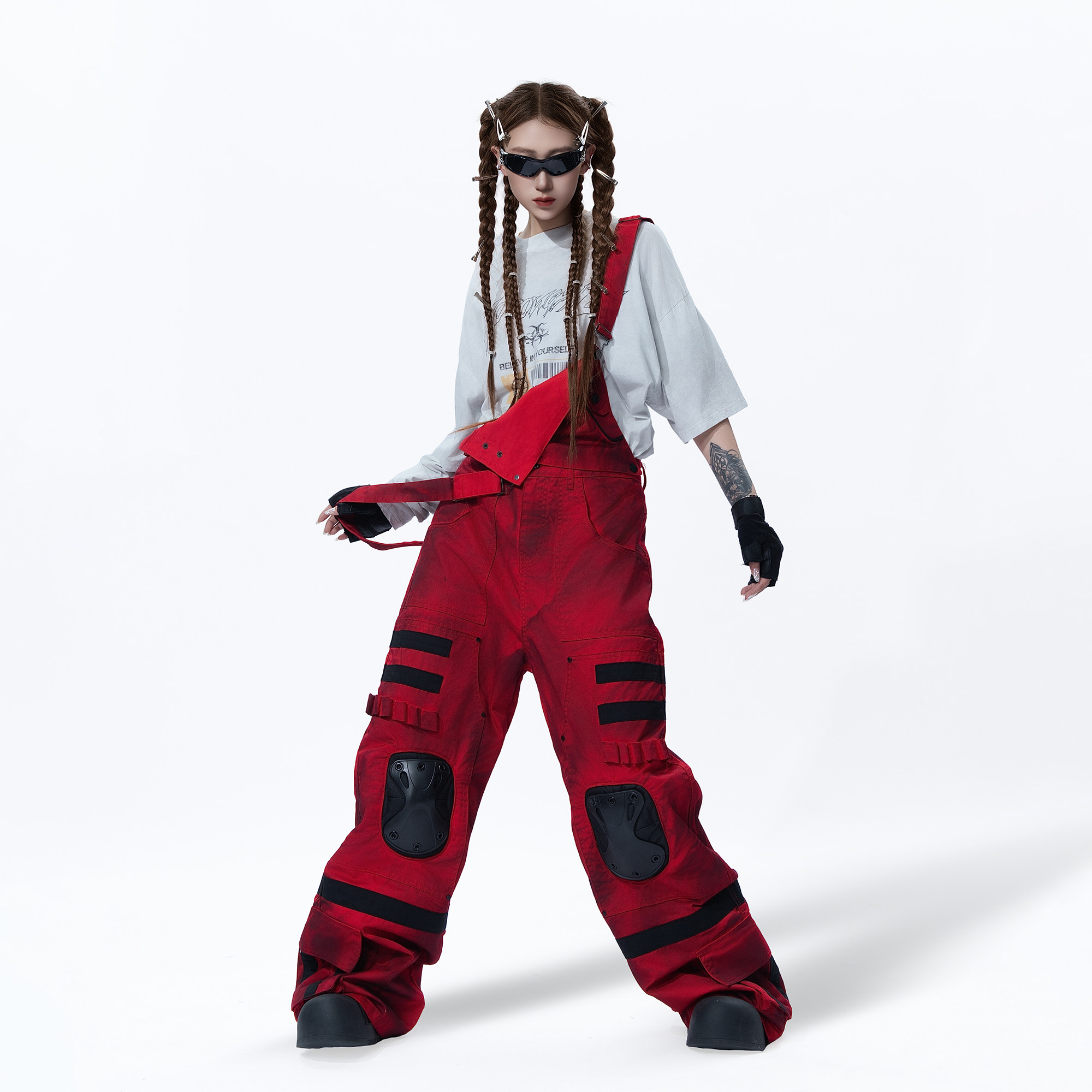 MOGONGSHE*机能风新年红工装裤护膝装饰多绑带设计赛博朋克背带裤,淘宝优惠券,粉丝福利购,淘宝优惠卷