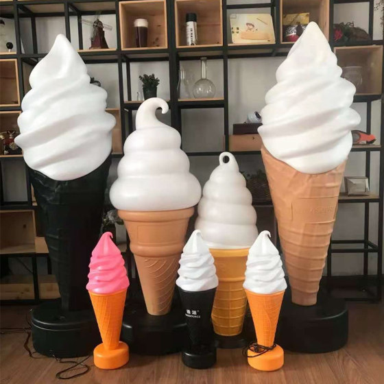 Simulated ice cream model outdoor advertising