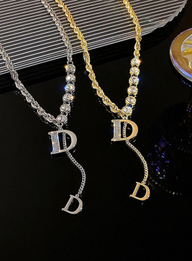 气质小众高级感D字母流苏毛衣链2025年新款潮秋冬项链轻奢卫衣链