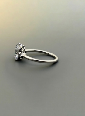 星河椭圆2克拉简约戒指