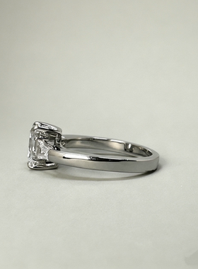 三生石雷迪恩1克拉戒指