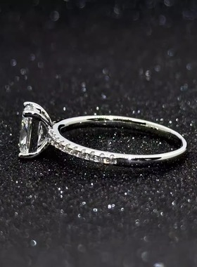 微镶雷迪恩一克拉戒指时尚新款