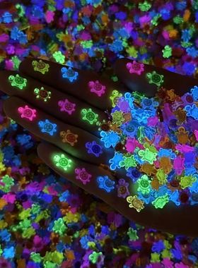 新款超级迷你小乌龟夜光彩色网红对对碰玩具diy发光树脂海龟摆件