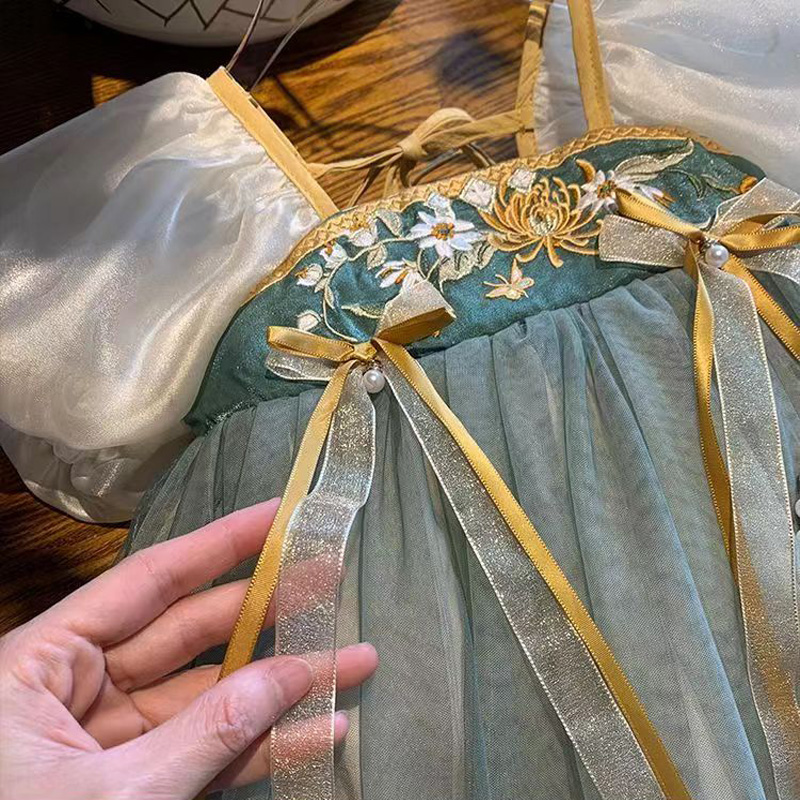 2023新款古装薄款纱裙儿汉服古装薄款连衣裙