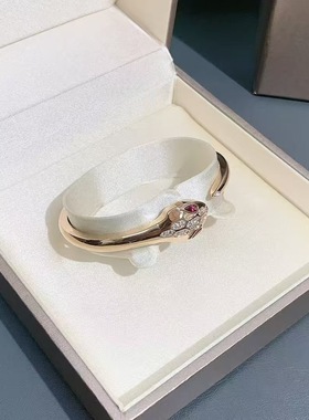 99新BVLGARI宝格丽蛇头半钻蛇形开口手镯玫瑰金材质镶嵌红宝石