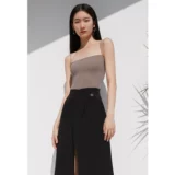 Тонкий базовый приятный телу топ с чашечками, майка топ, топ без лямок