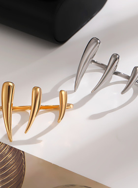 欧美时尚设计感光面爪子连体戒指