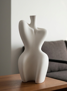 现代简约抽象人物陶瓷雕塑摆件