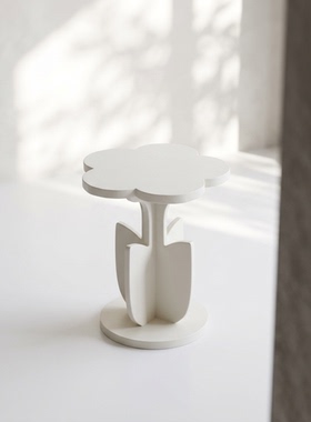 现代简约白色花瓣边桌茶几摆件